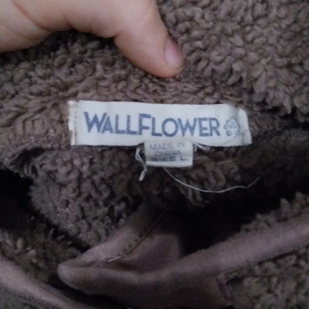 Jacket - Picture 3 of 3